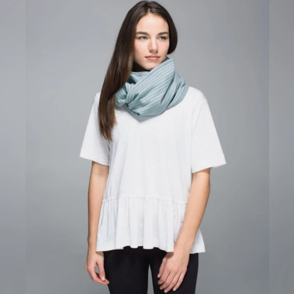 𝅺Lululemon Vinyasa Rulu Scarf Menthol Mint Green Heather Grey Stripe Reversible